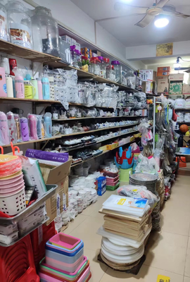 80后夫妻掘金“即时零售” 百货小店的十年变迁与品质坚守